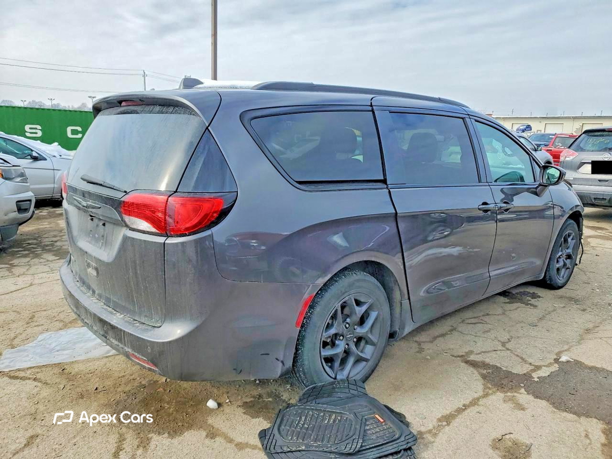 Chrysler Pacifica 2018