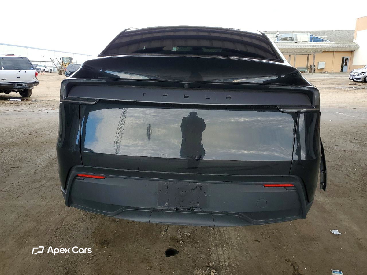 Tesla Model Y 2026