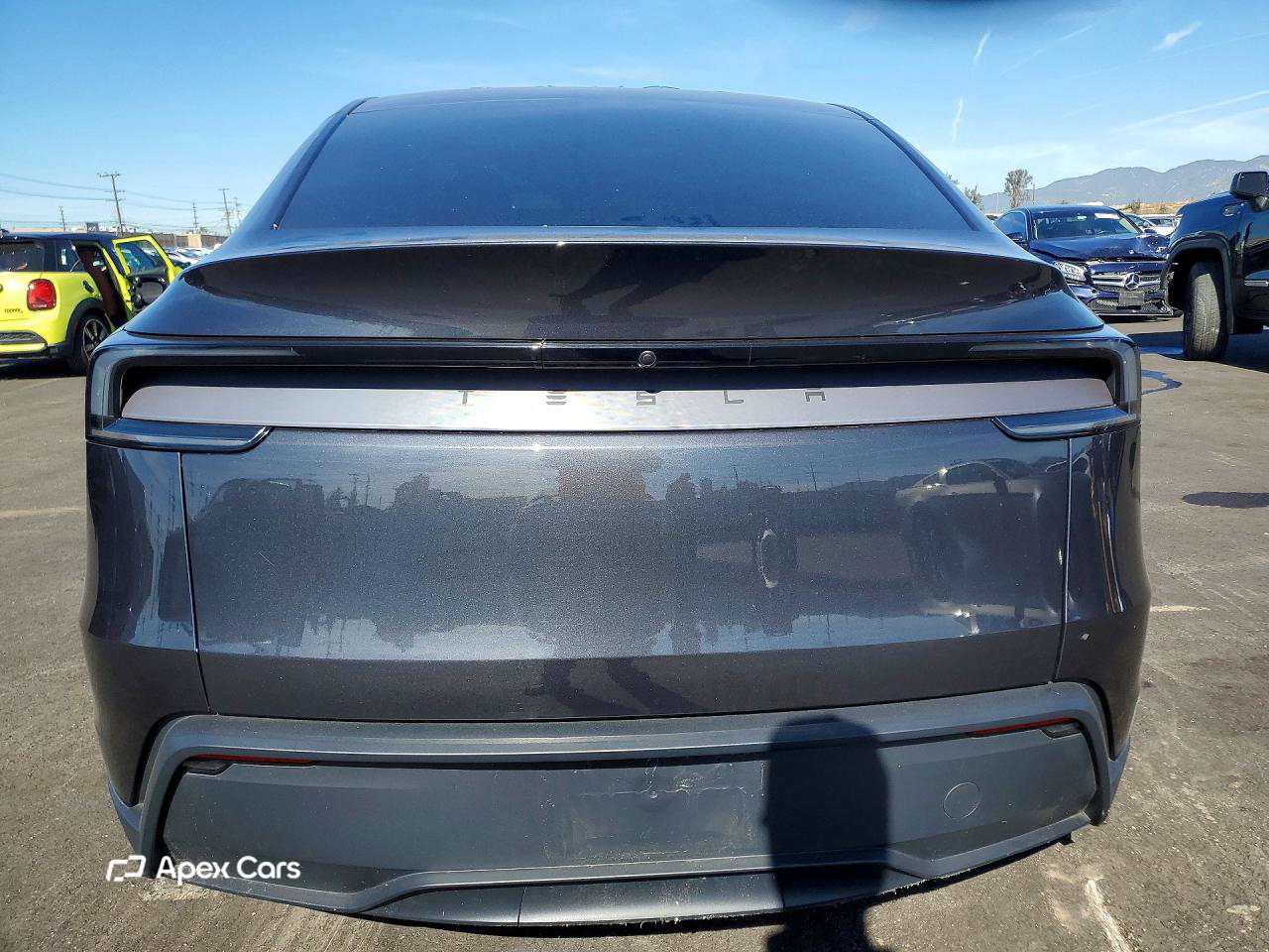 Tesla Model Y 2026