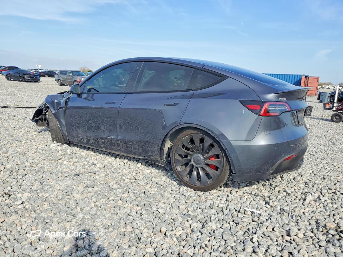 Tesla Model Y 2022