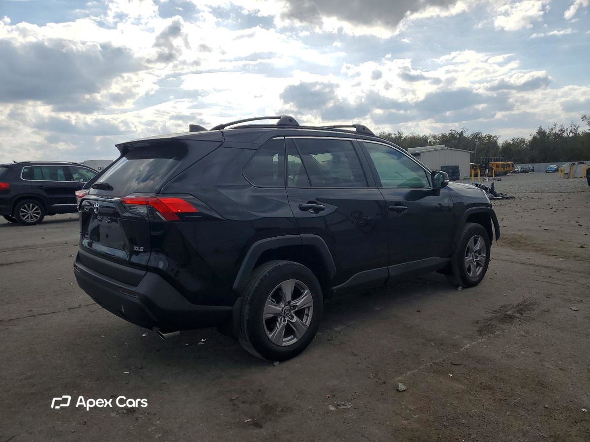 Toyota RAV 4 2025