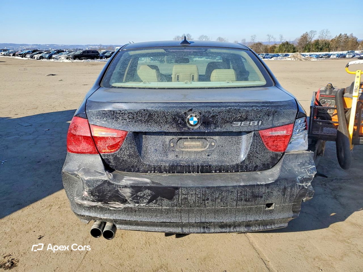 BMW Series 3 2010