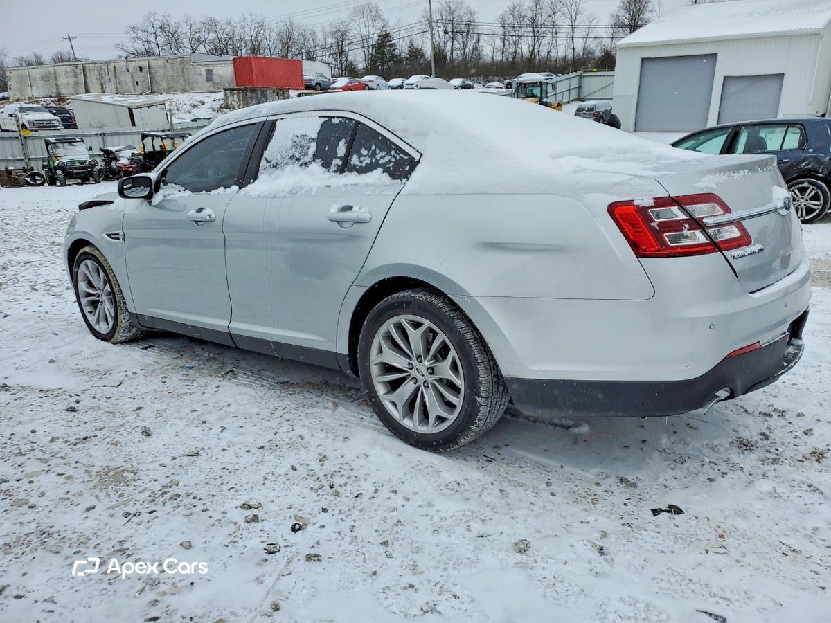Ford Taurus 2015