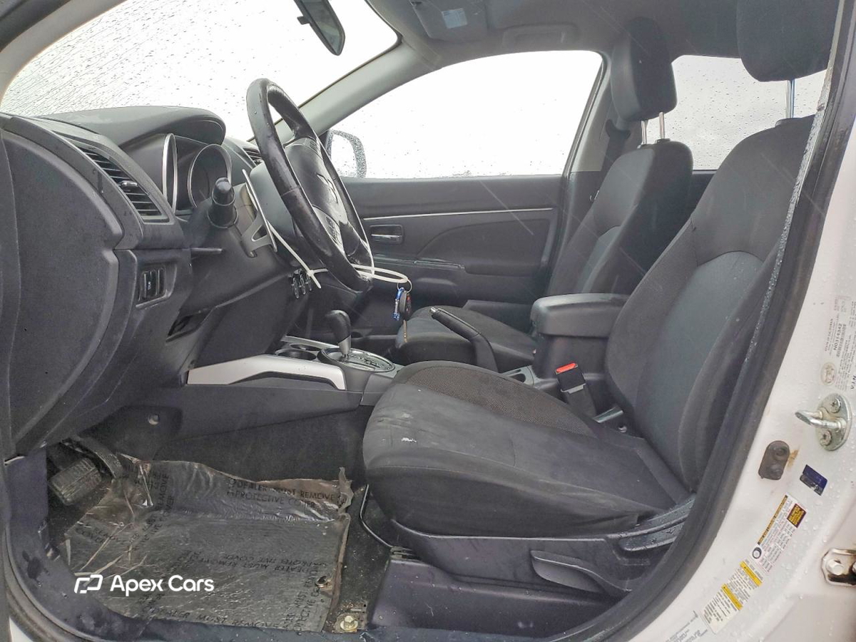 Mitsubishi Outlander 2011