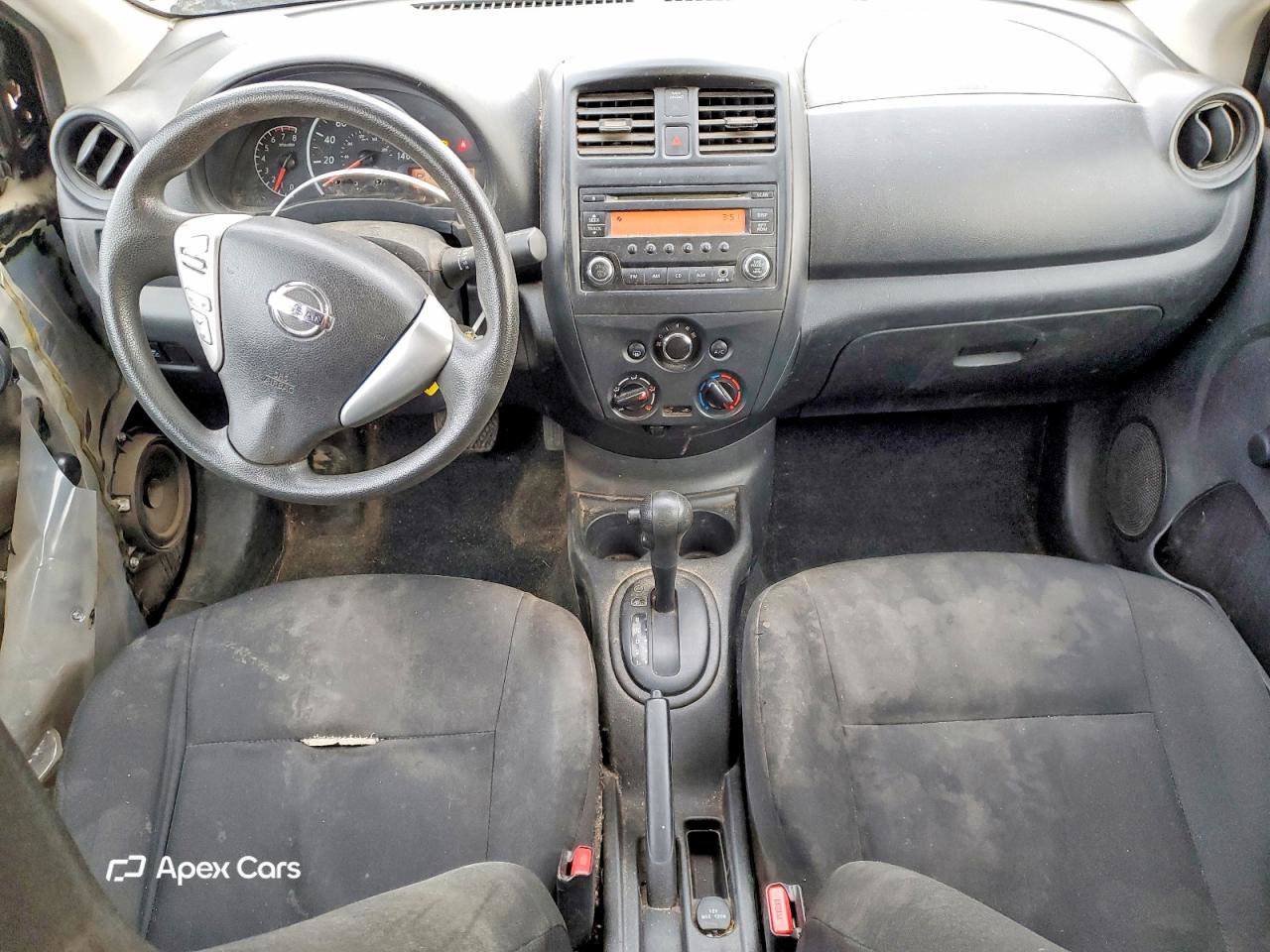 Nissan Versa 2015