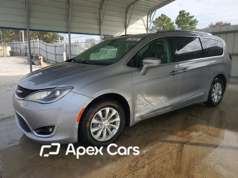 Chrysler Pacifica 2018 - Zdjęcie 1 z 13