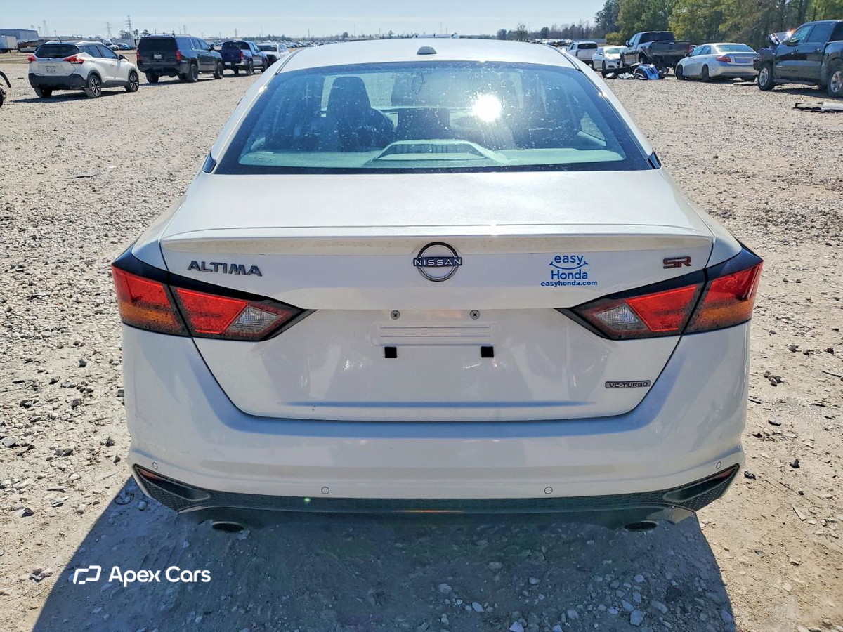Nissan Altima 2024