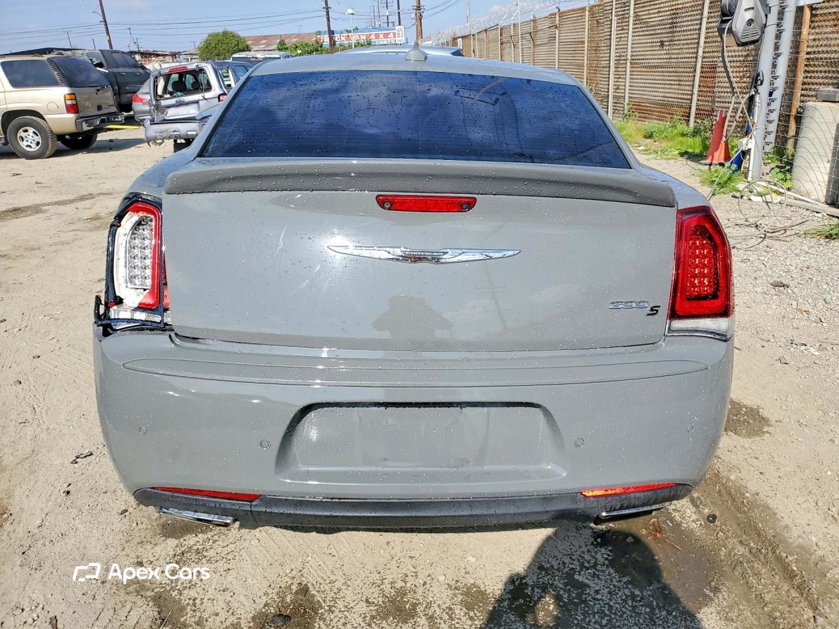 Chrysler 300 2017