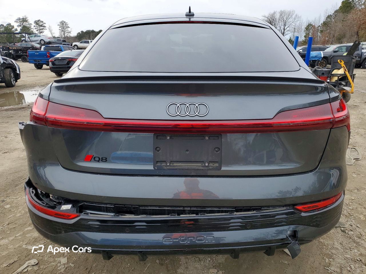 Audi Q8 2024