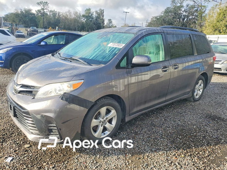 Toyota Sienna 2018 - Image 1 of 13