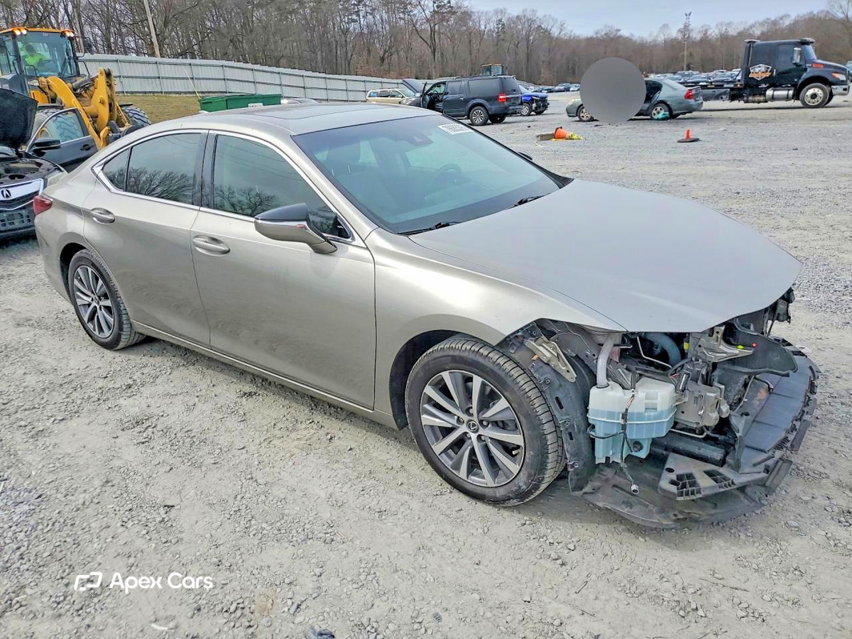 Lexus ES 2020