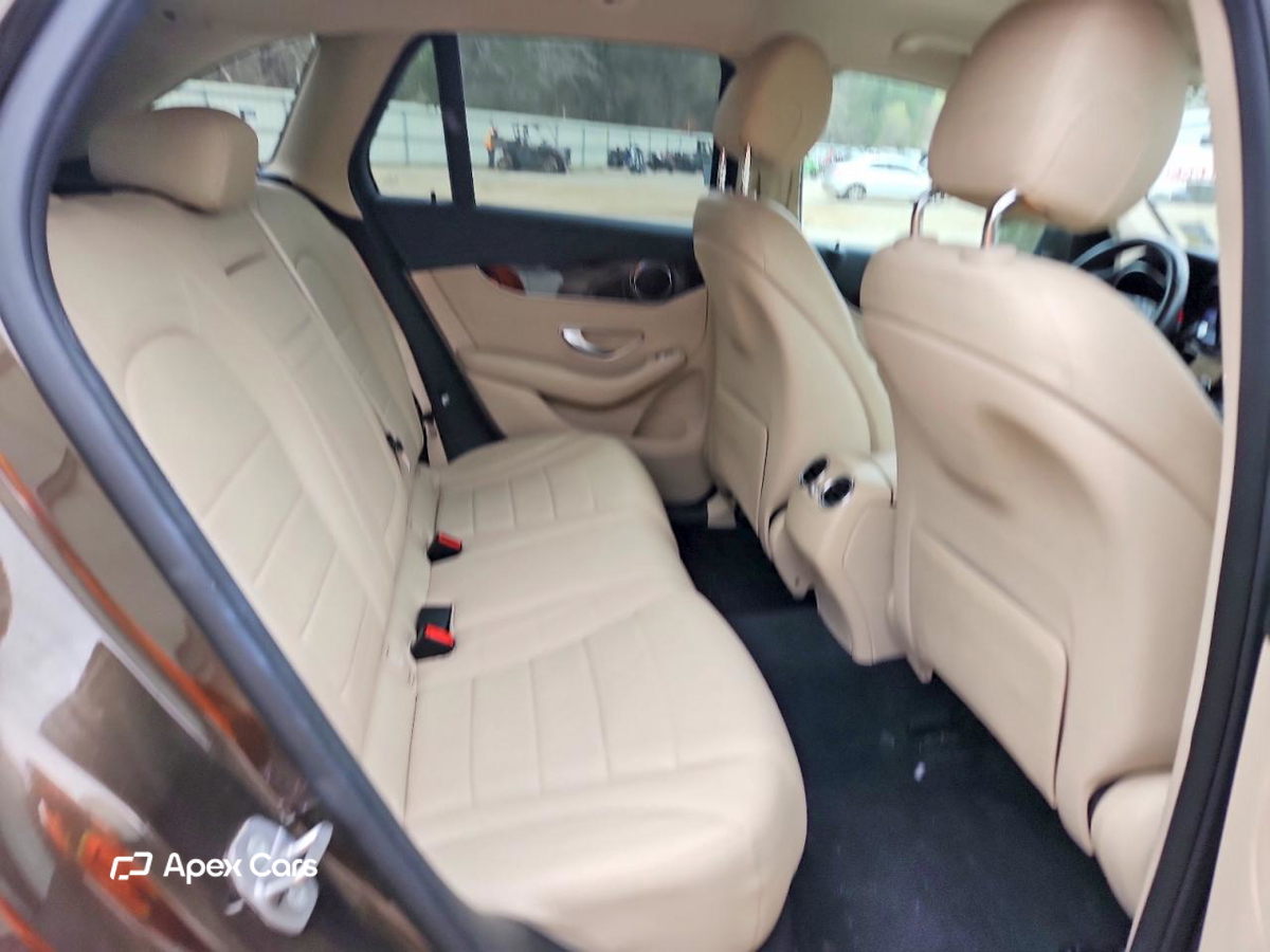 Mercedes-Benz GLC 2016