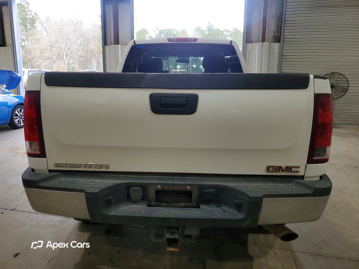 GMC Sierra 2011