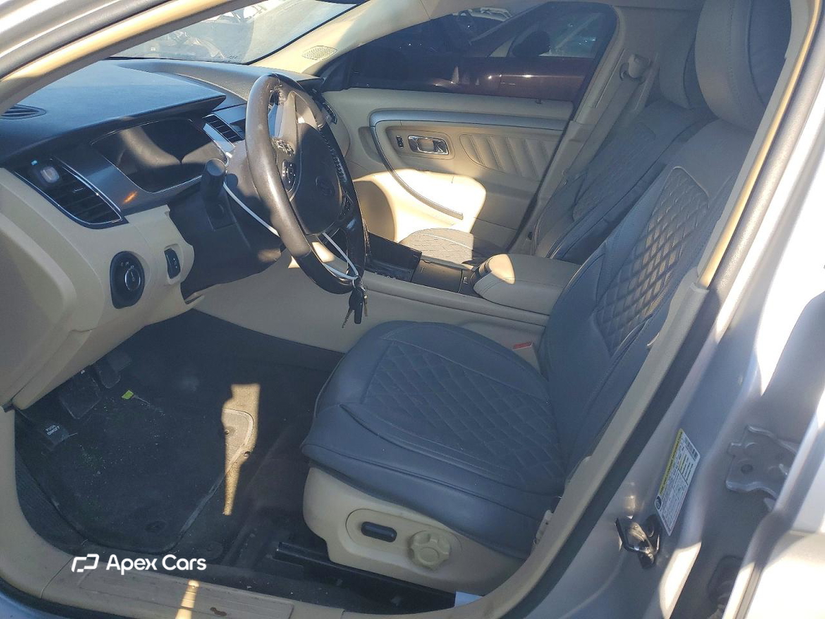 Ford Taurus 2013