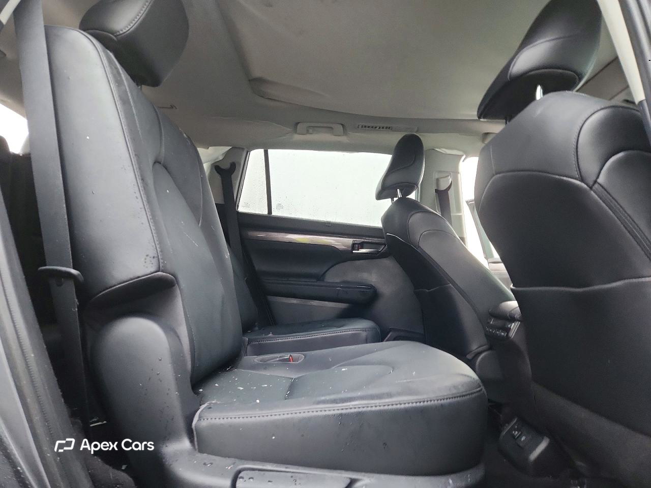 Toyota Highlander 2021