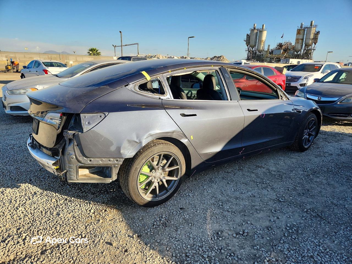 Tesla Model 3 2020
