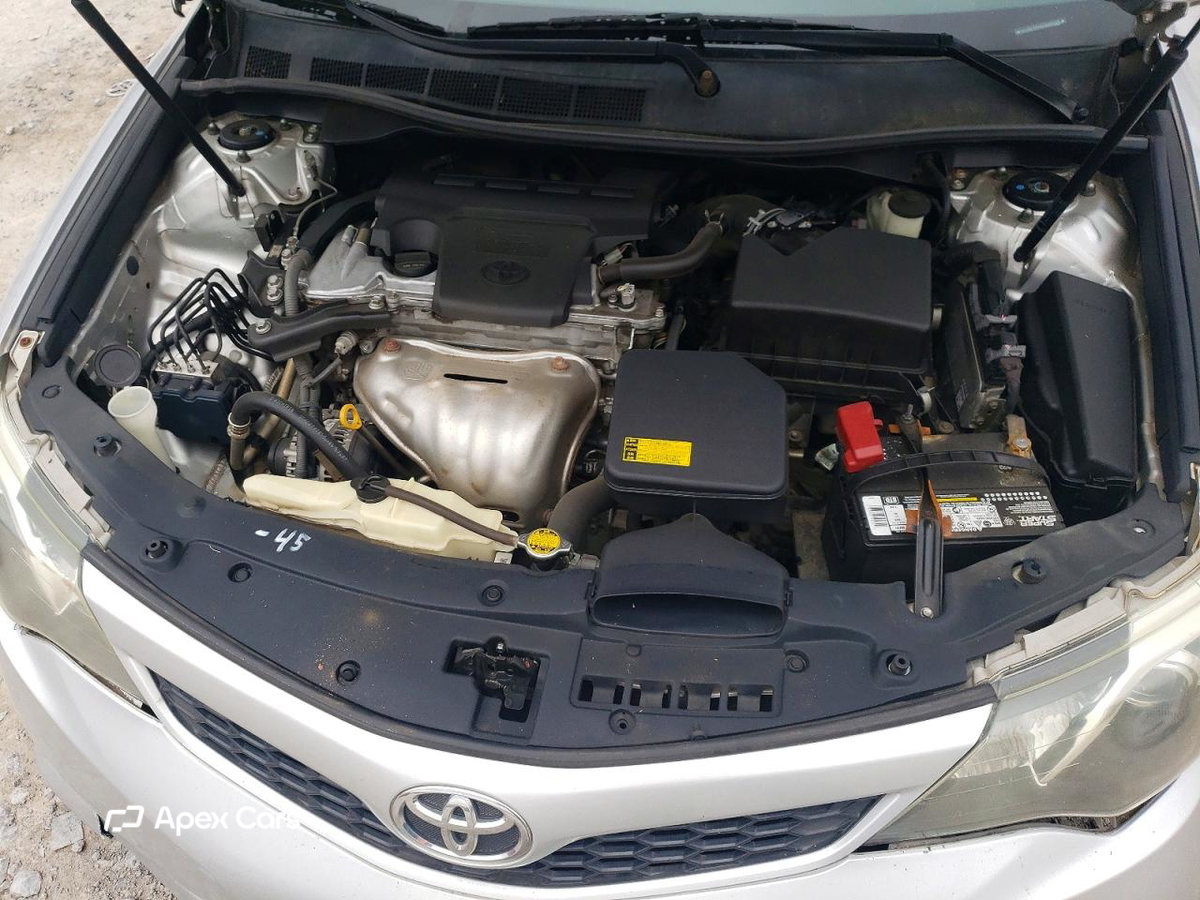 Toyota Camry 2012