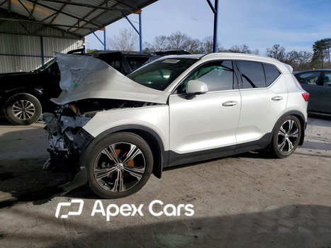 Volvo XC40 2022 - Image 1 of 12