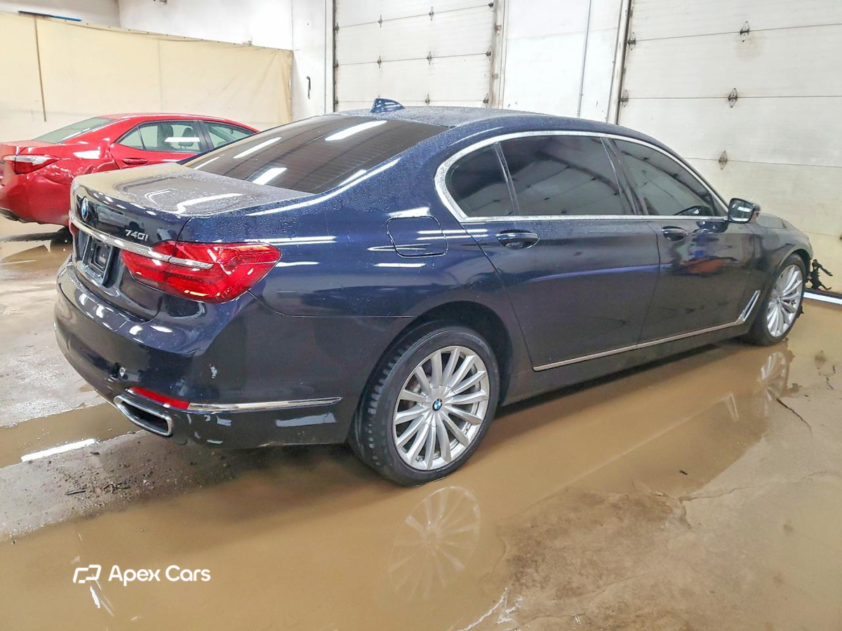 BMW Series 7 2016