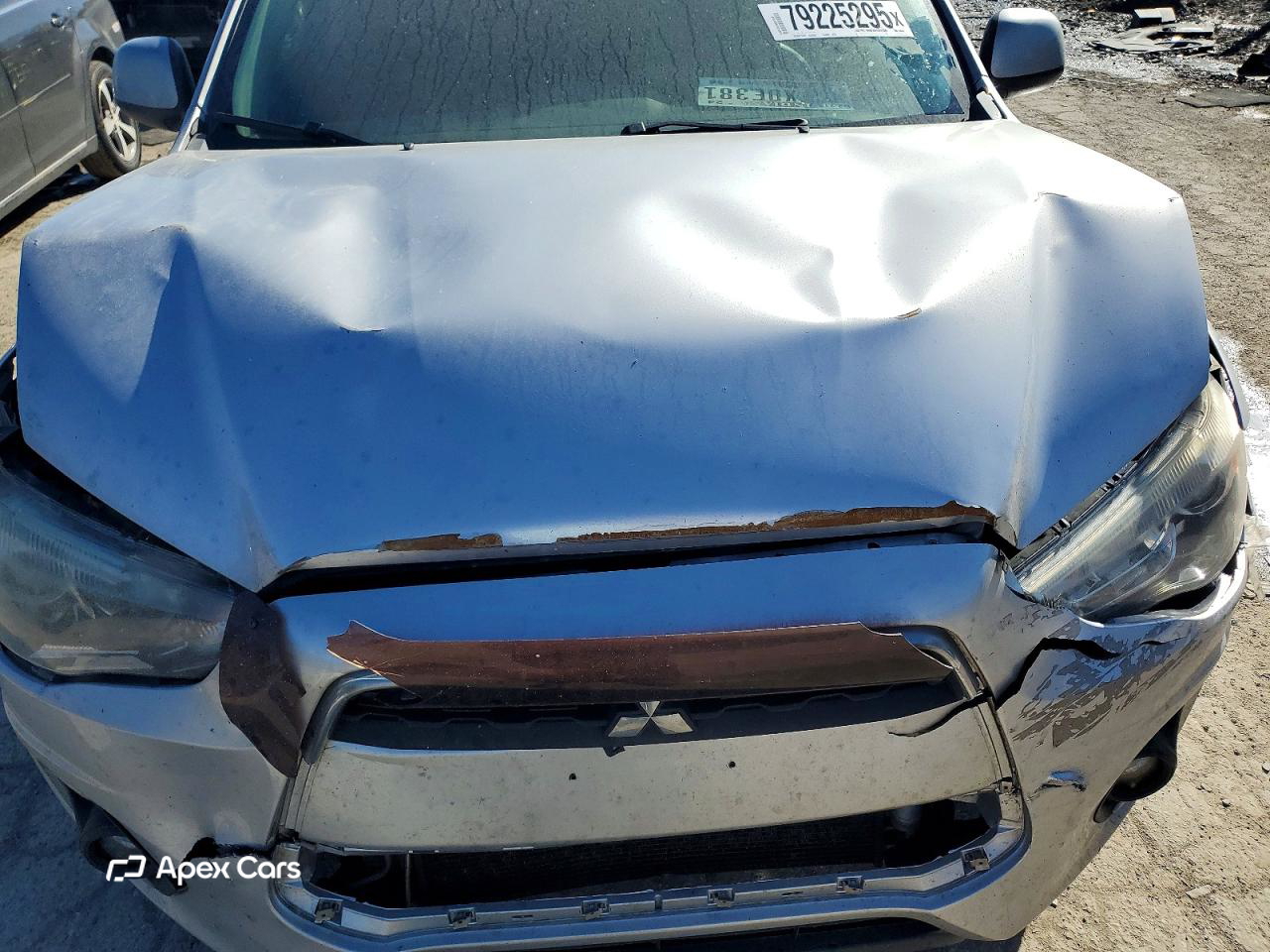 Mitsubishi Outlander 2015