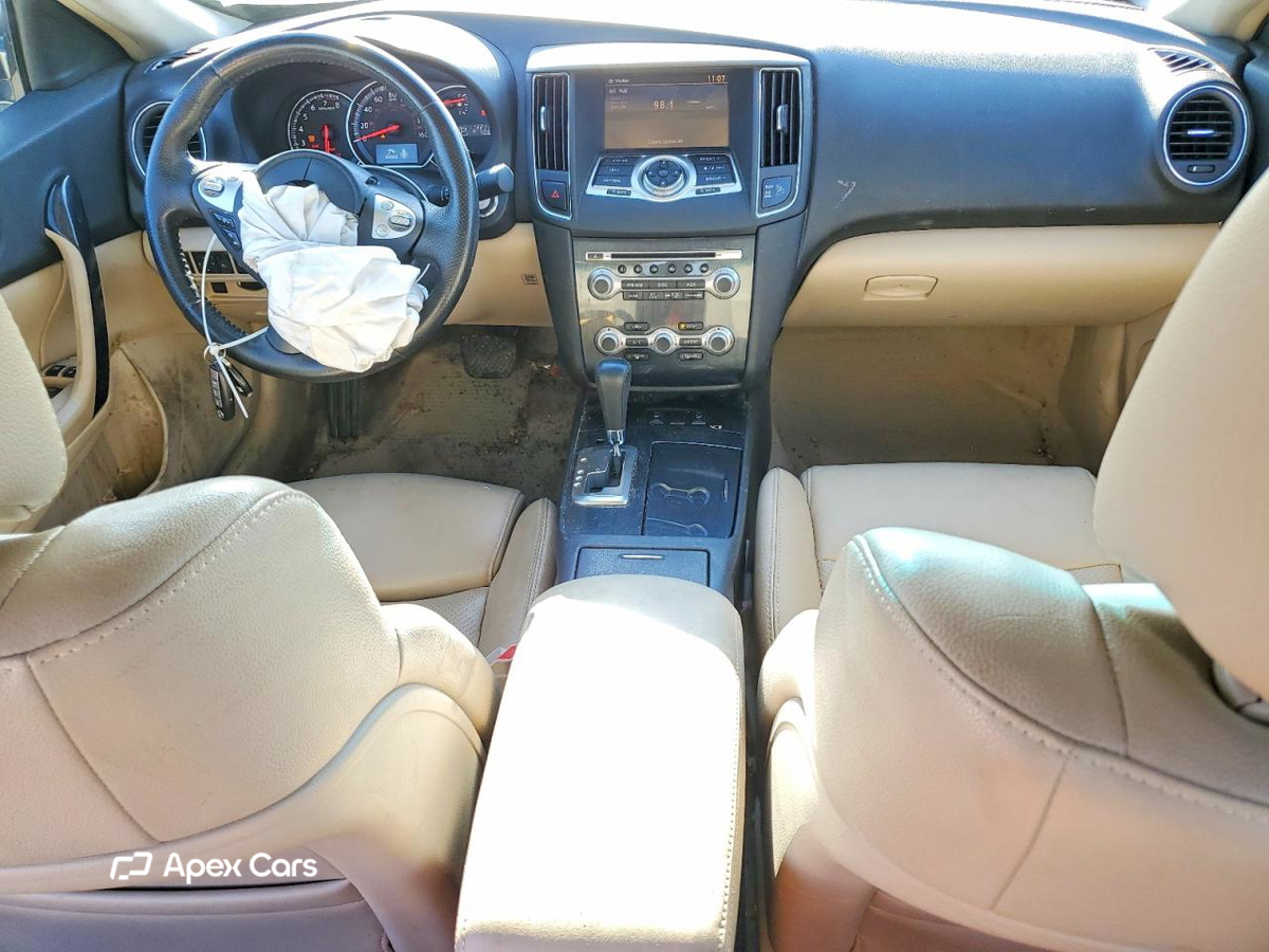 Nissan Maxima 2012