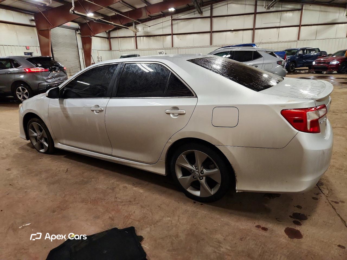 Toyota Camry 2012