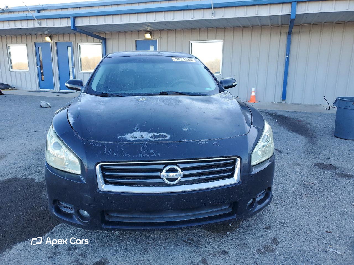 Nissan Maxima 2012