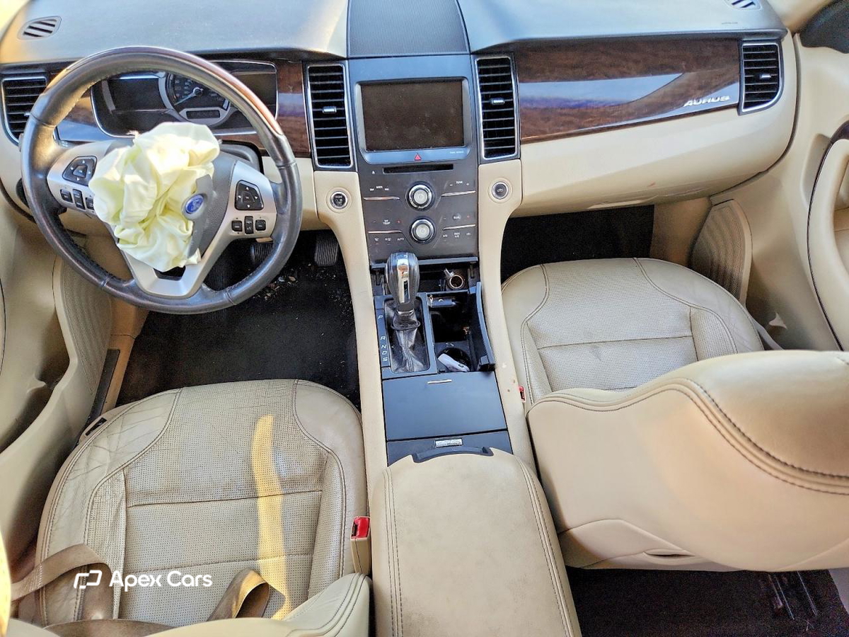 Ford Taurus 2015