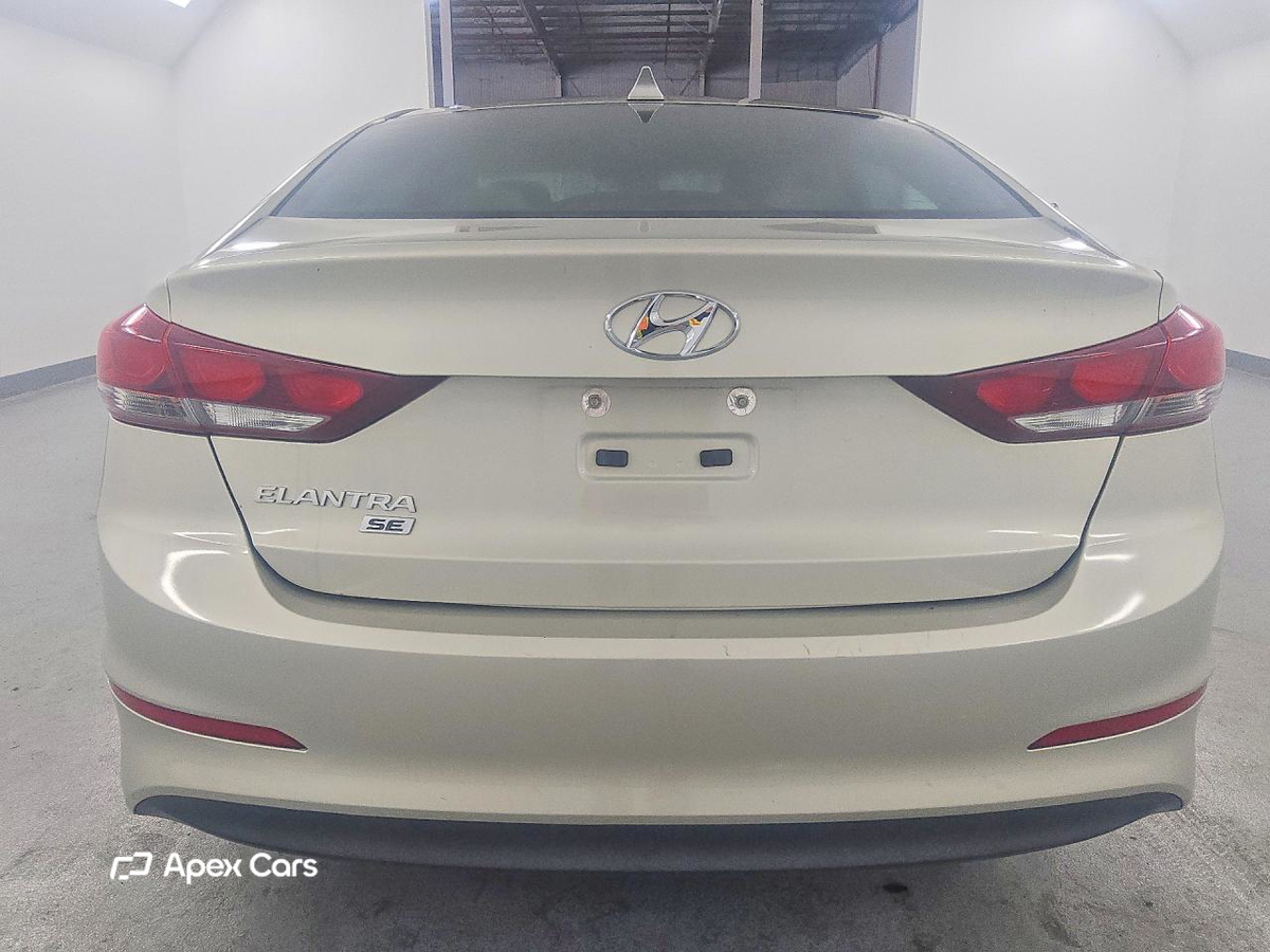 Hyundai Elantra 2017
