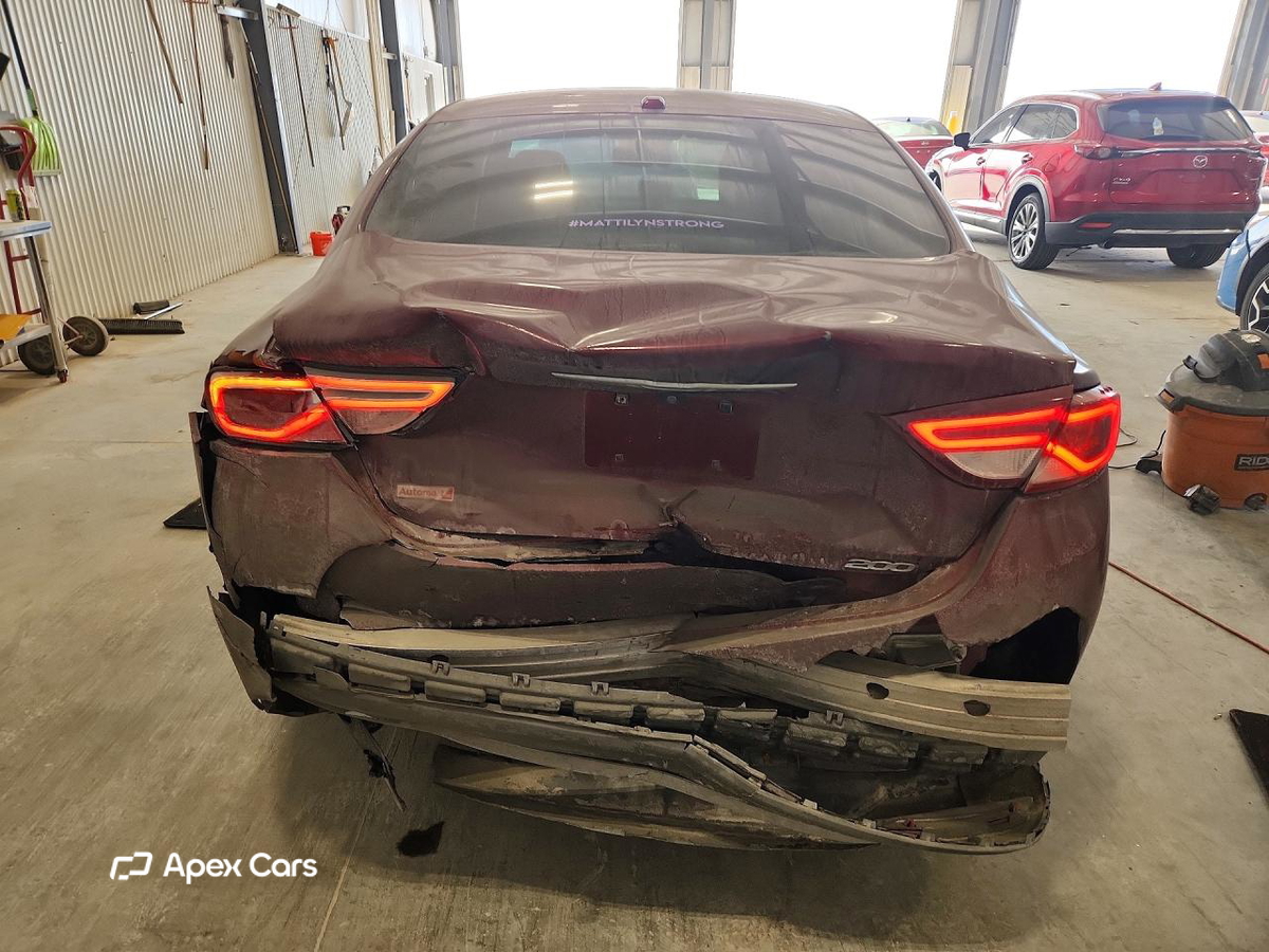 Chrysler 200 2015