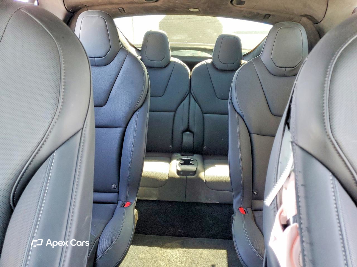 Tesla Model X 2025