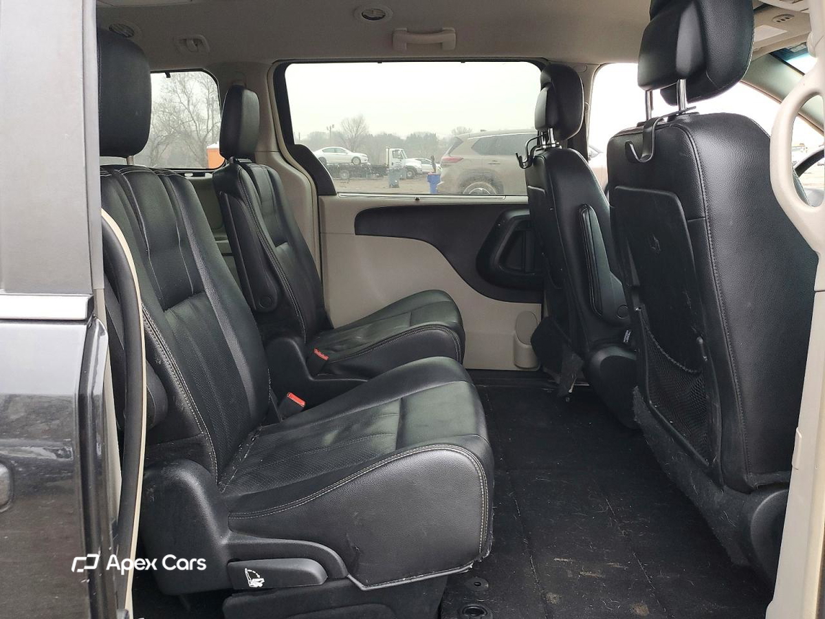 Chrysler Voyager 2016