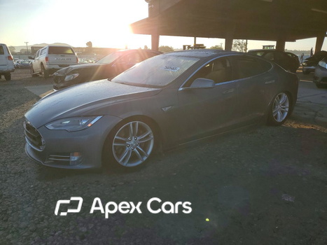 Tesla Model S 2013 - Image 1 of 12