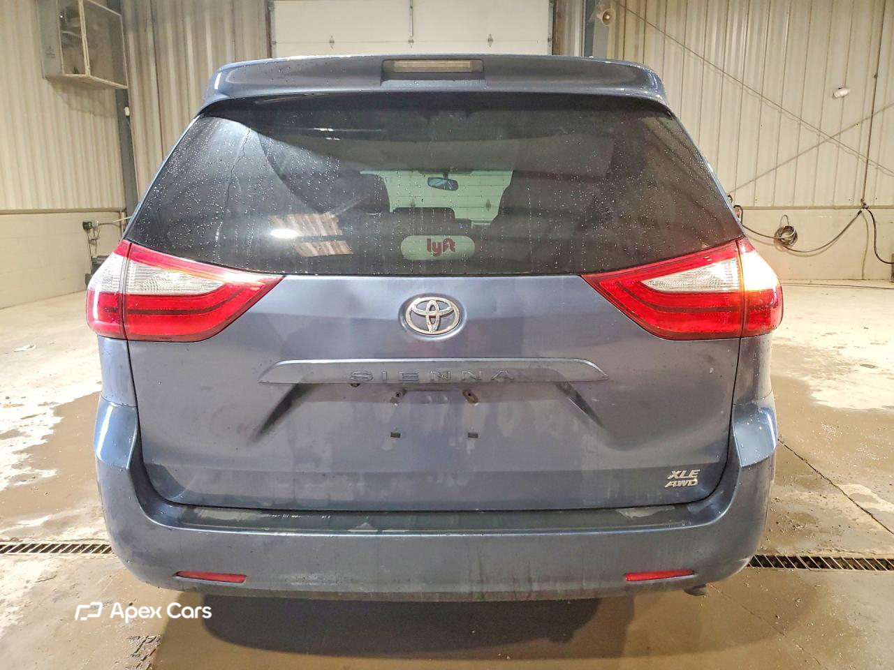 Toyota Sienna 2016