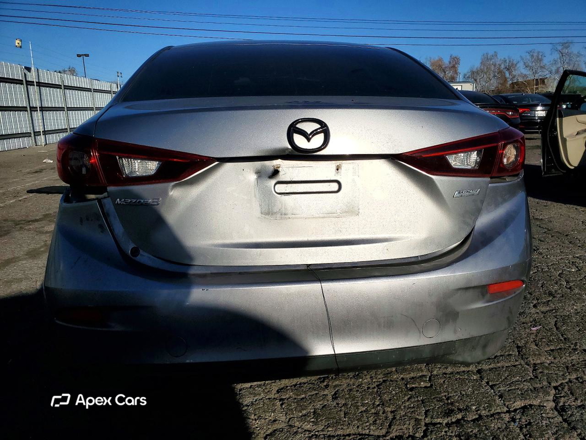 Mazda 3 2015