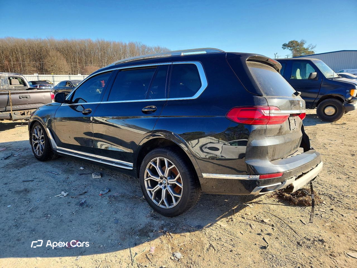BMW X7 2021