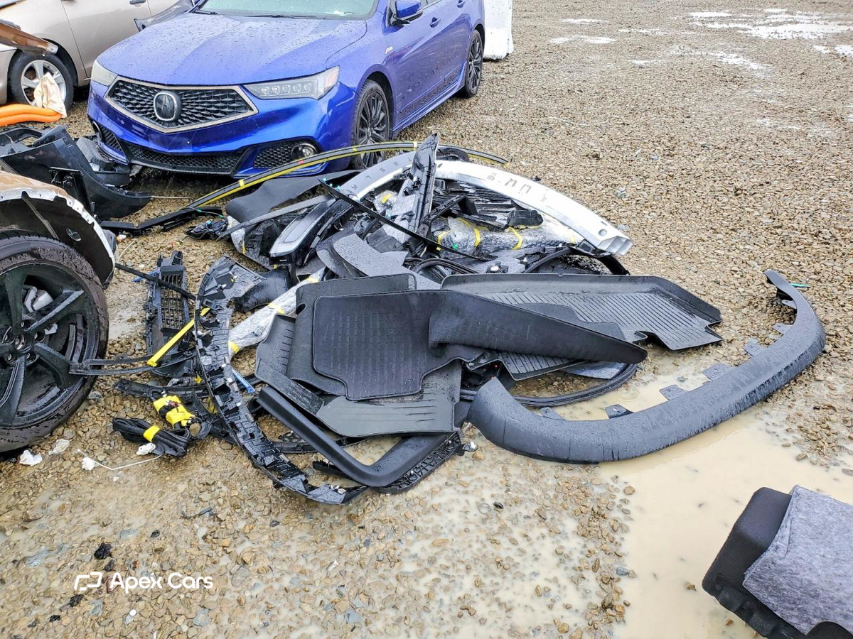 Tesla Model Y 2026
