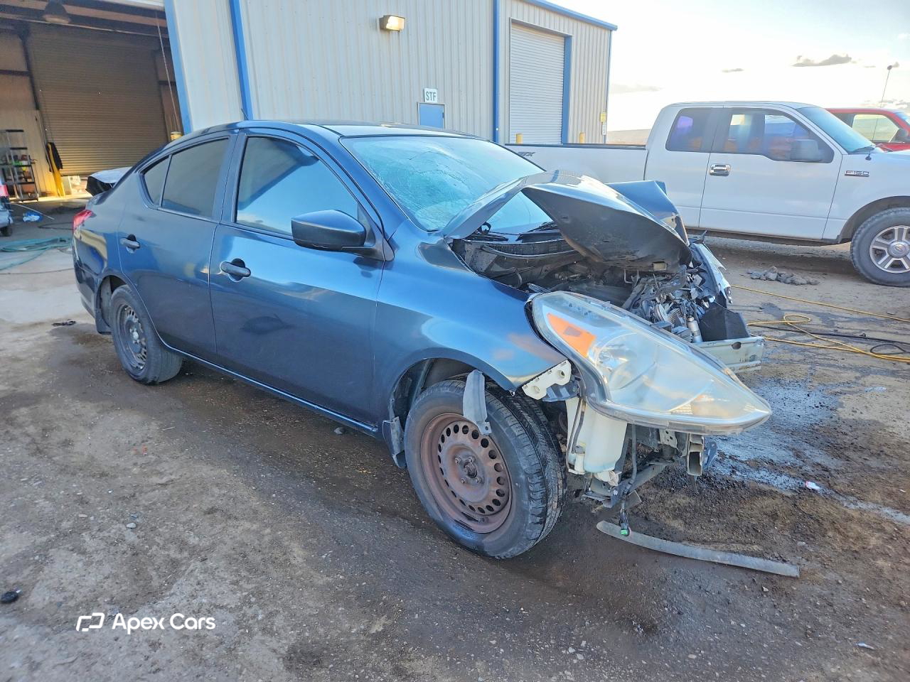 Nissan Versa 2016