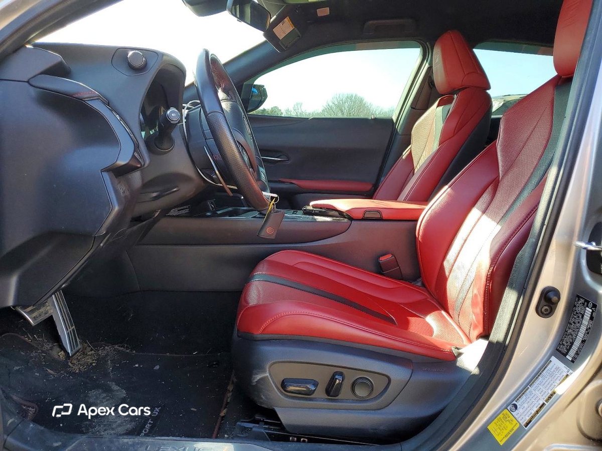 Lexus UX 2020