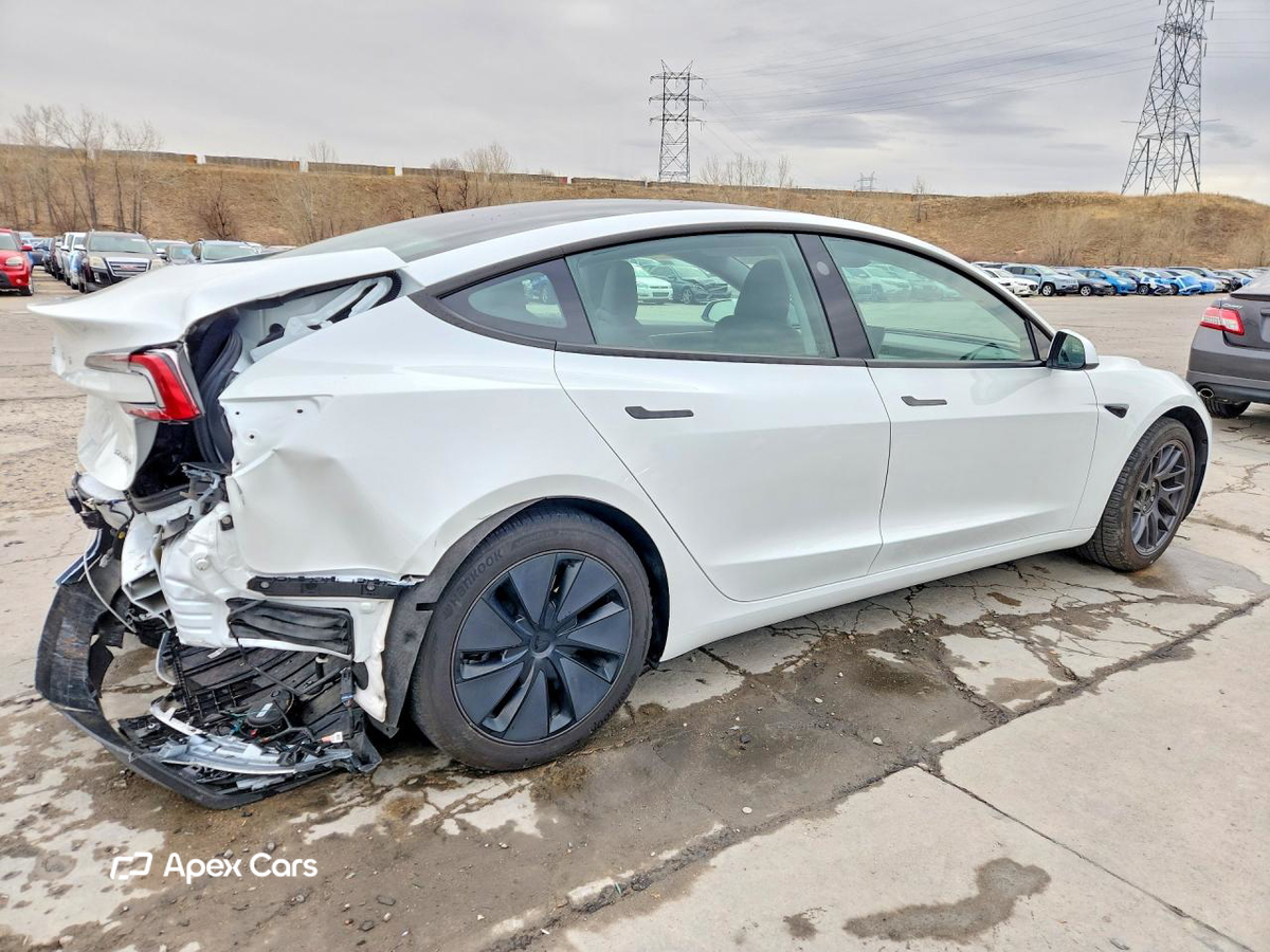 Tesla Model 3 2025