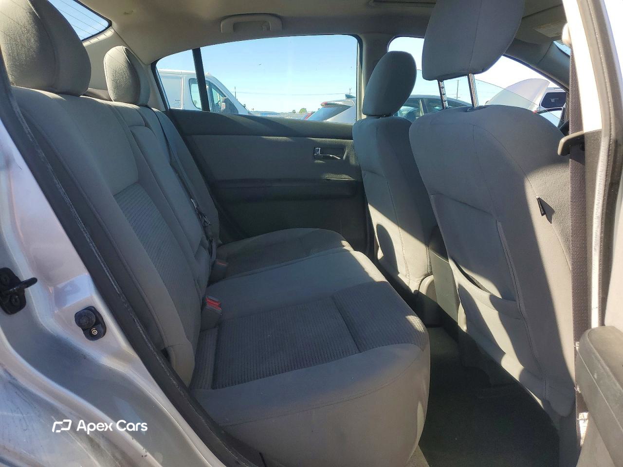 Nissan Sentra 2012