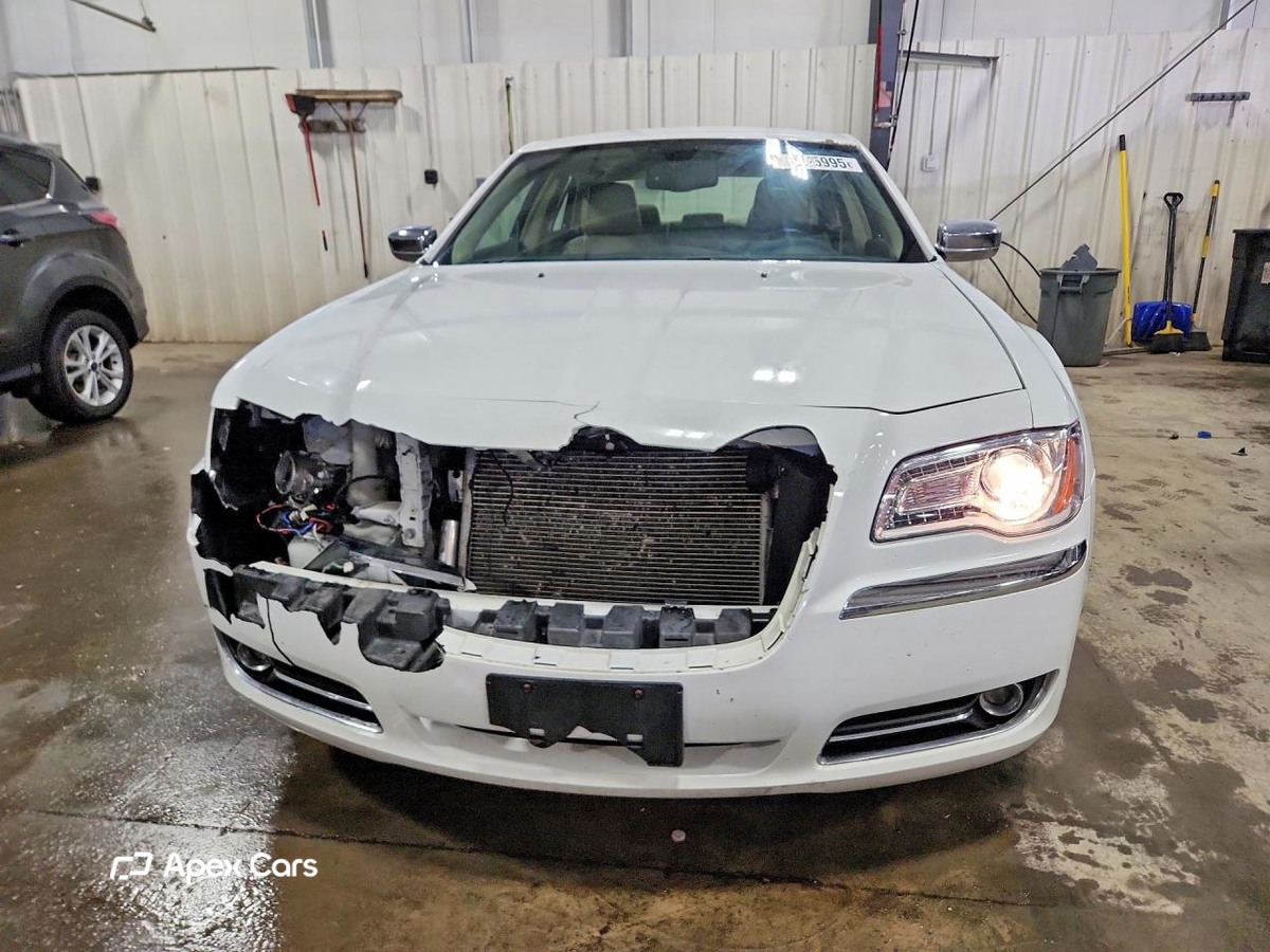 Chrysler 300 2011