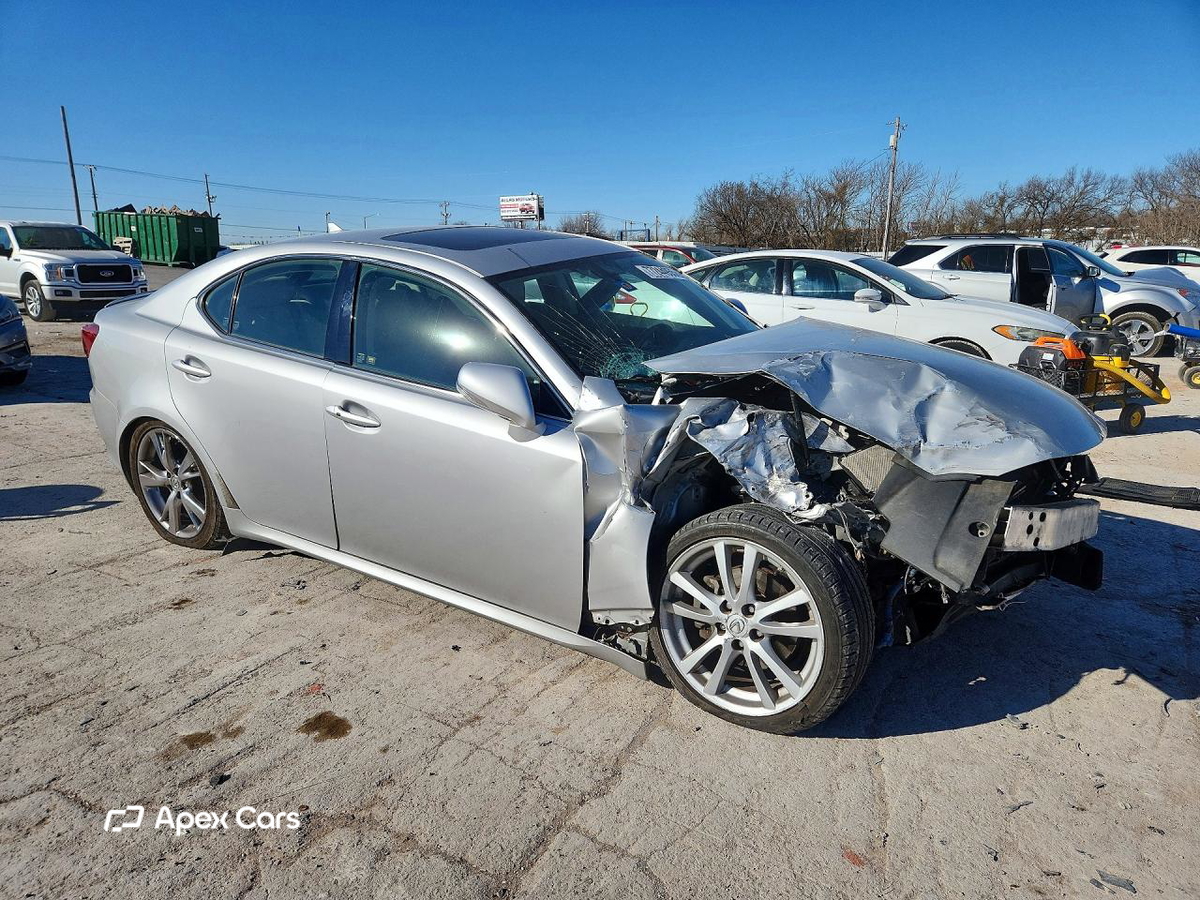 Lexus IS 2011