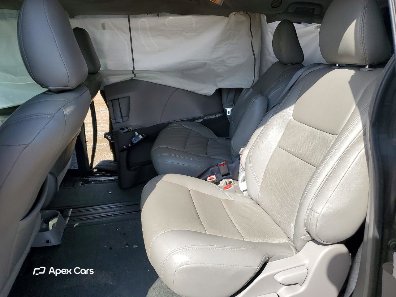 Toyota Sienna 2017