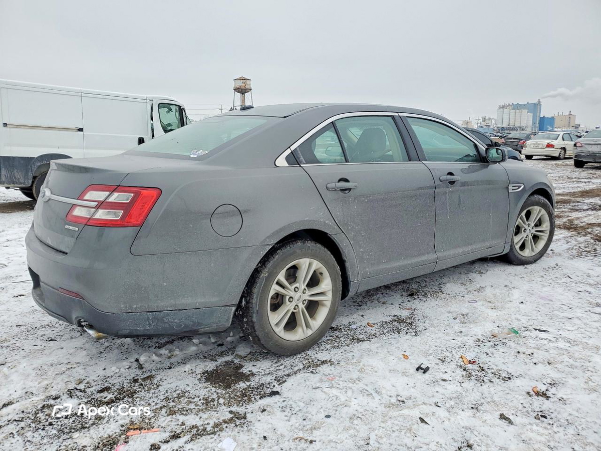 Ford Taurus 2015