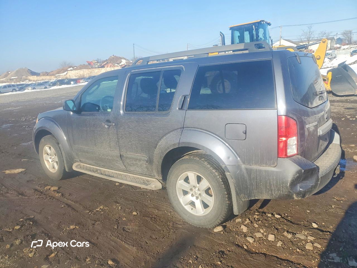 Nissan Pathfinder 2011