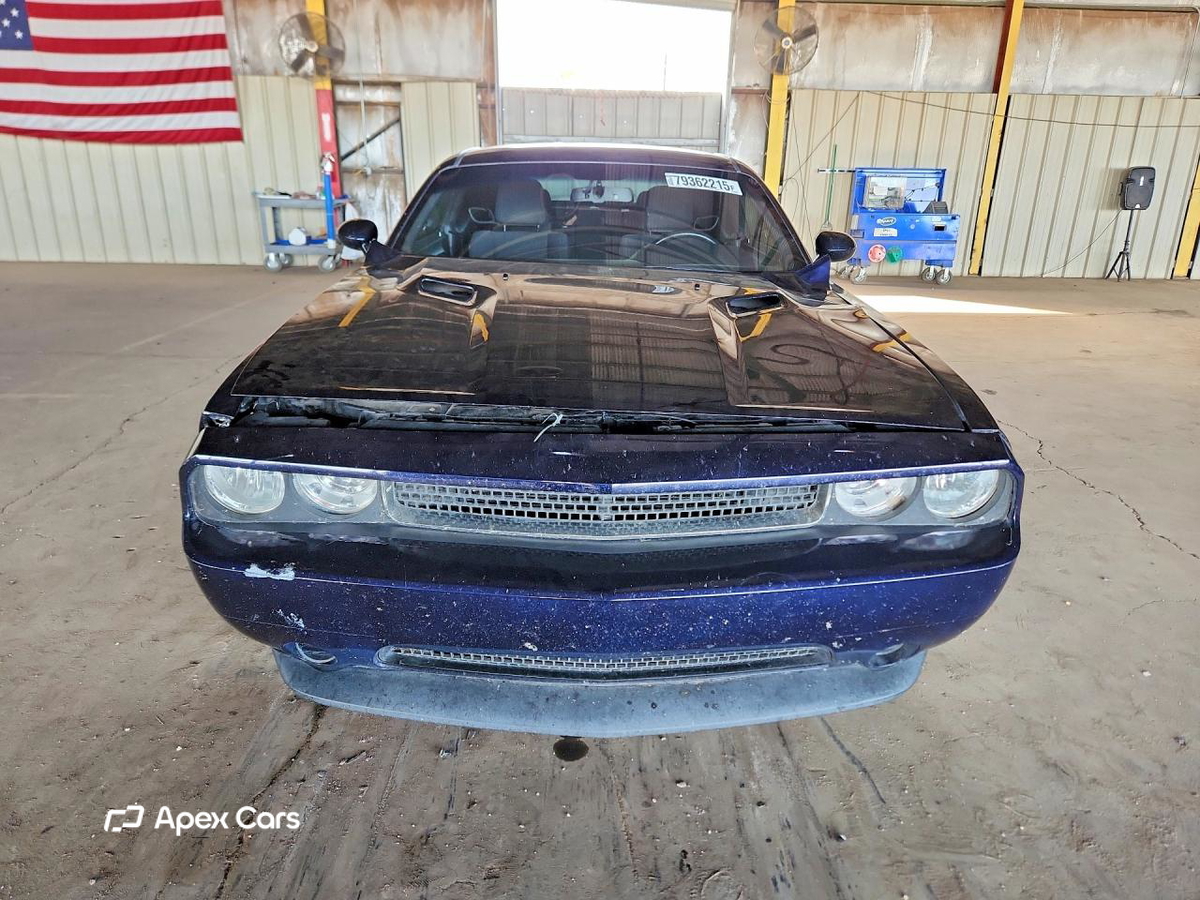 Dodge Challenger 2011