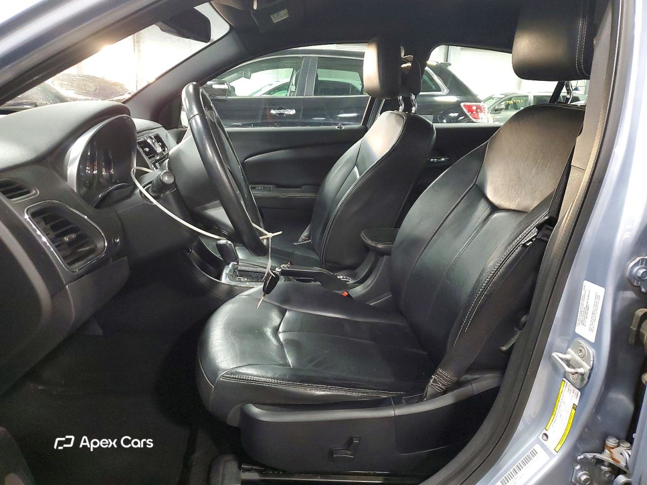 Chrysler 200 2012