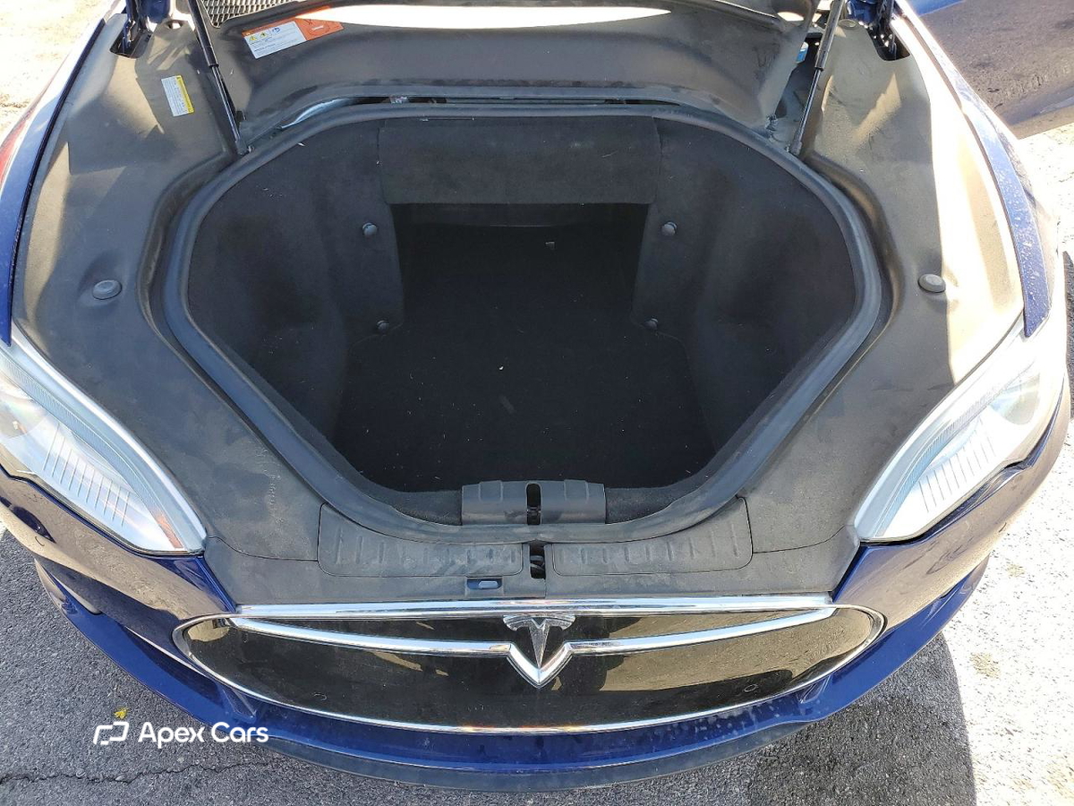 Tesla Model S 2016
