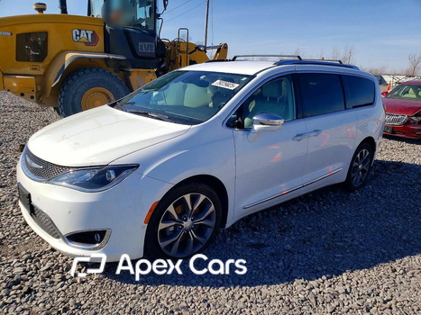 Chrysler Pacifica 2017 - Image 1 of 13